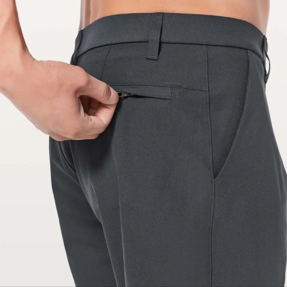EUC Lululemon Commission Short Slim *Warpstreme 9